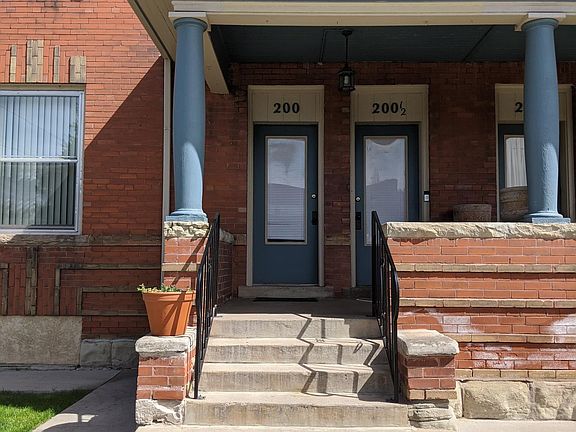Own outside entrance - front door