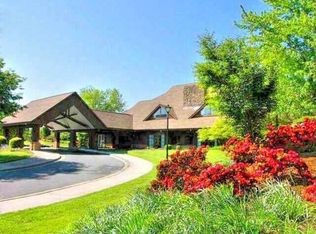 3223 Bermuda Vlg, Advance, NC 27006