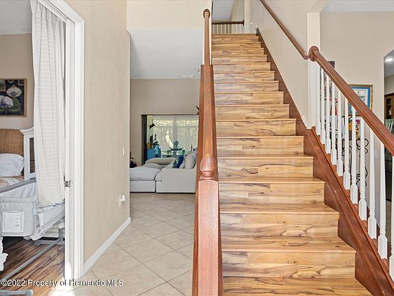 3rd image of 18624 Winding Oaks Blvd