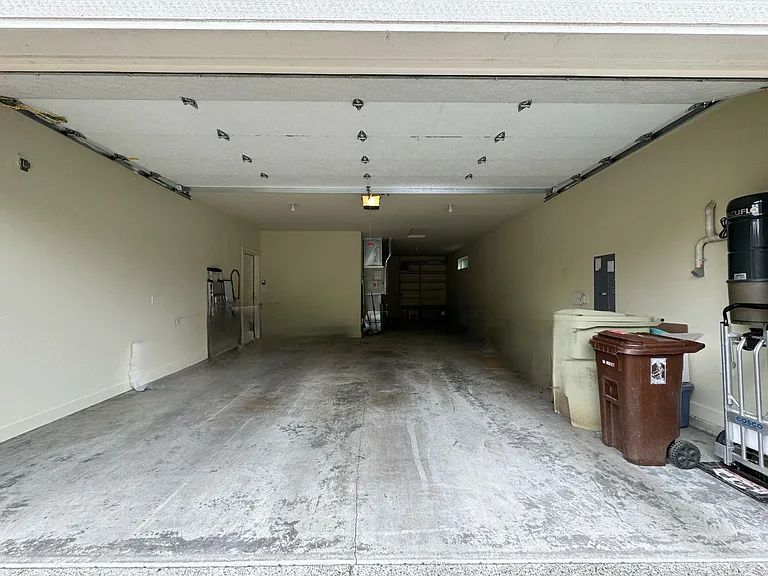 11234 SW Maypark Ct — Photo 36
