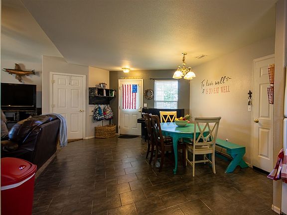5th image of 2985 1/2 Summerbrook Dr