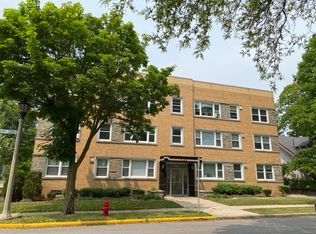 700 E Henry Clay St, Milwaukee, WI 53217