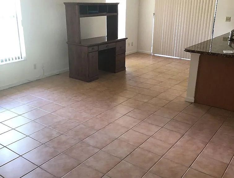 154 Sunflower Cir — Photo 4