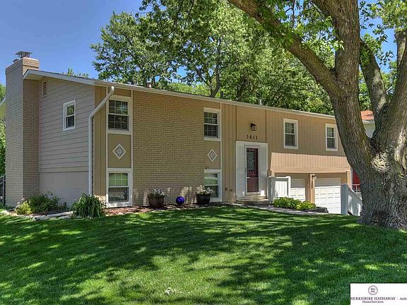 2nd image of 5011 N 114th St
