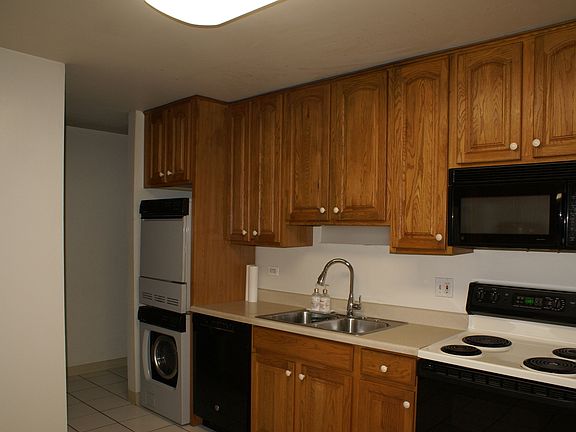 3rd image of 920 Beau Dr Unit 311