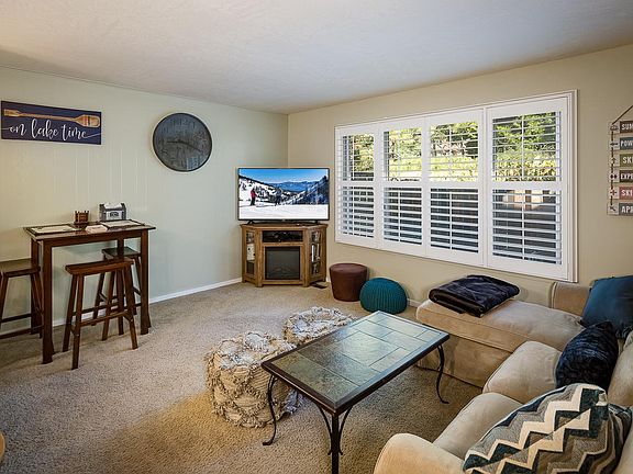4th image of 3101 N Lake Blvd #23