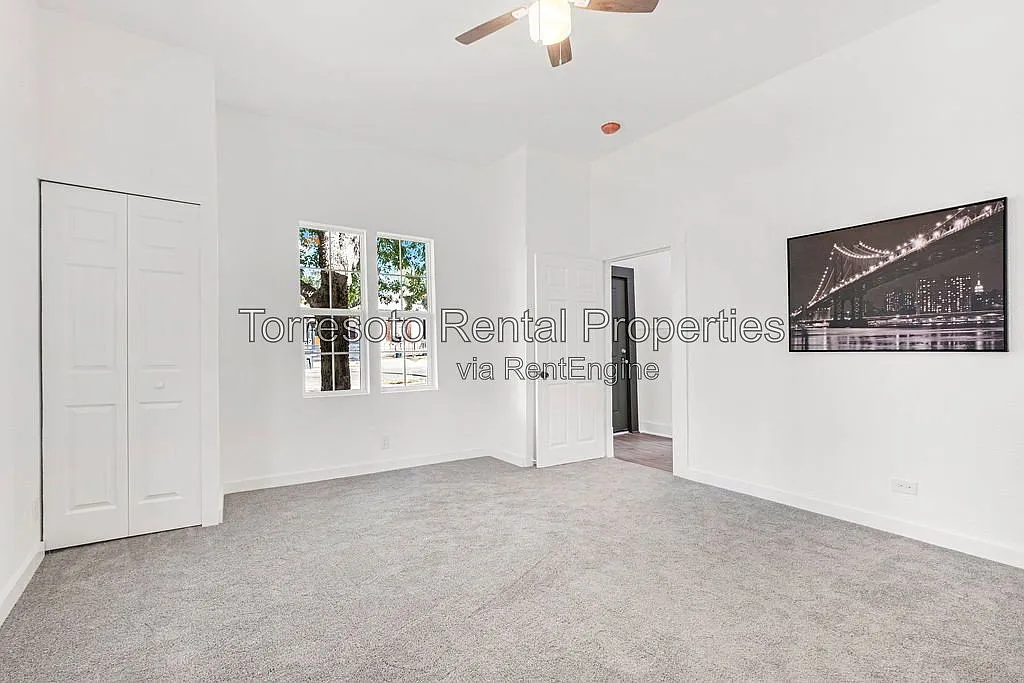 3 bed, 2.0 bath, 1176 sqft, $1,500 — Photo 4