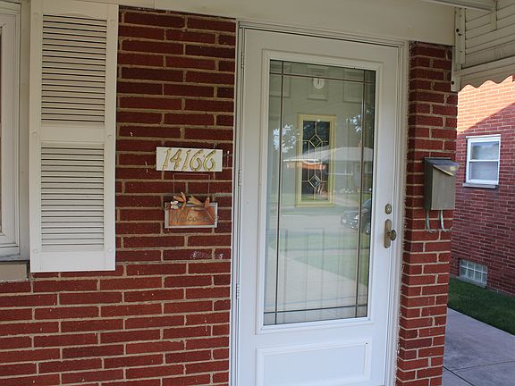 4th image of 14166 Parkman Blvd