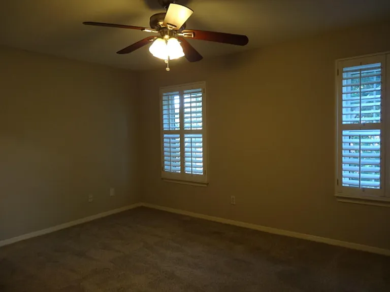 864 Augusta Dr #208 — Photo 20