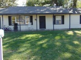 525 Catalpa St, Angleton, TX 77515