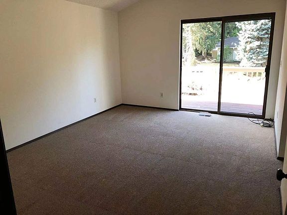 2nd image of 15724 SE 46th Way