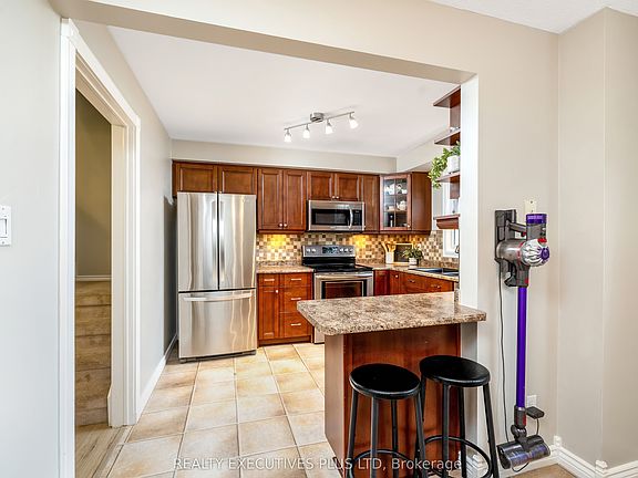 5th image of 5878 Montevideo Rd #33