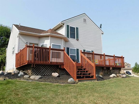 4th image of 390 Timber Hill Dr