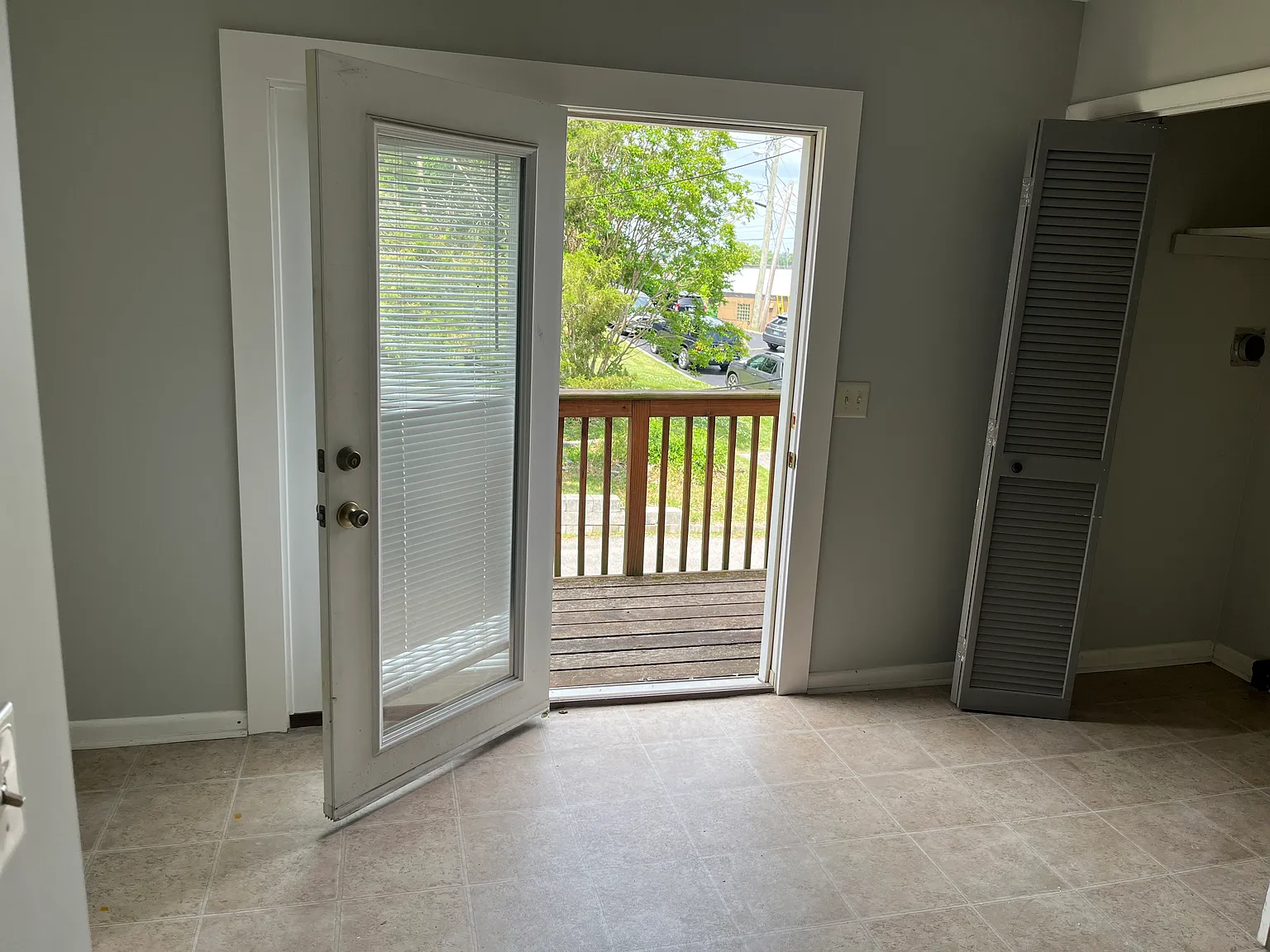 2 bed, 1.5 bath, 960 sqft, $1,250 — Photo 4