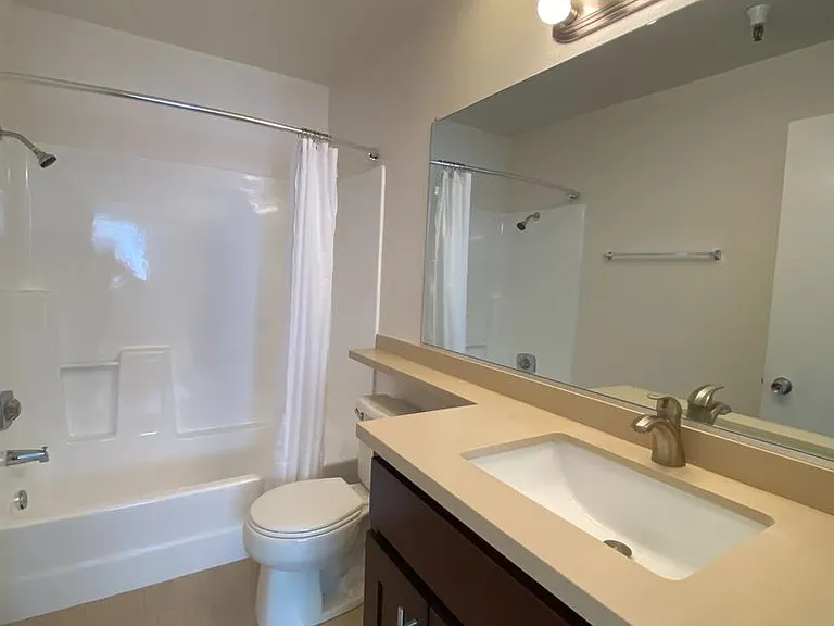B & B Apartments — Photo 26