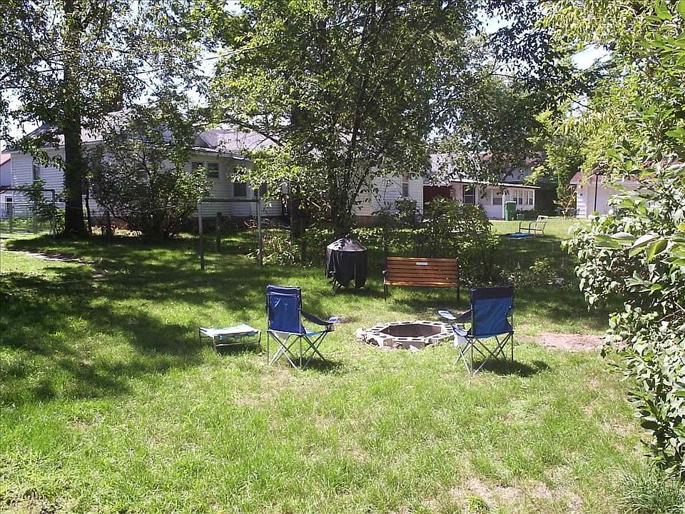 2nd image of 822 Chippewa St