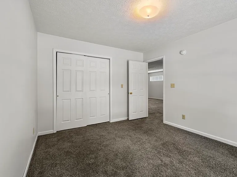 810 W Gaston Dr — Photo 9