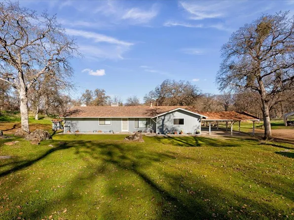 37433 Cardinal Ln, Squaw Valley, CA 93675