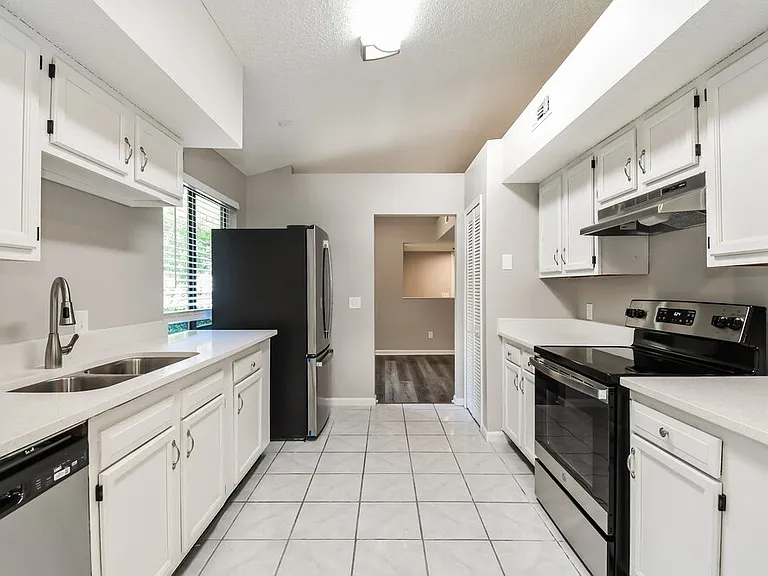 11325 McNichols Ct — Photo 7