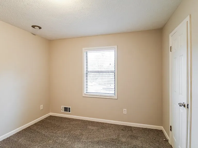 2794 Sardis Dr NE — Photo 12