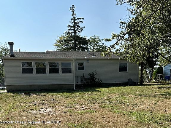 2nd image of 1230 Tyler Drive