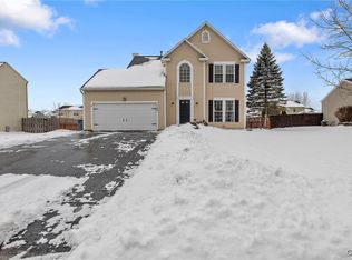 5104 Old Barn Rd, Clay, NY 13041