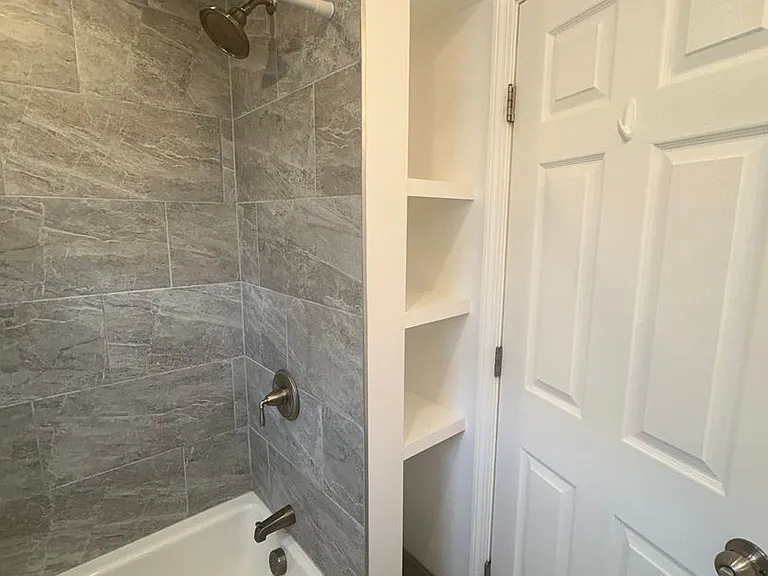 217-219 Washington St #3R — Photo 13