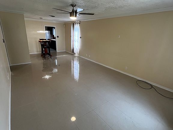 2nd image of 5601 El Camino Real