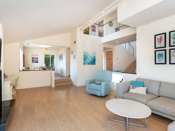 4th image of 407 Vista De La Playa Ln