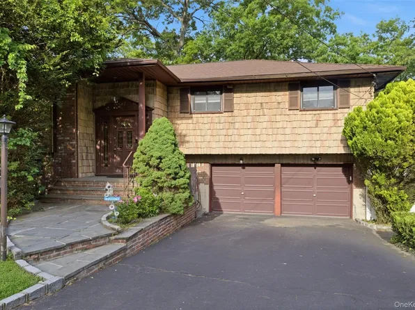 37 Windham Drive, South Huntington, NY 11746