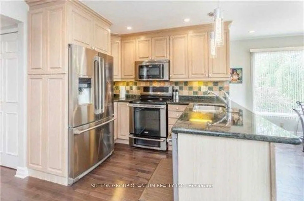 5 bed, $4,000 — Photo 3