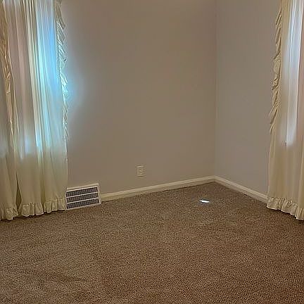 First bedroom 
