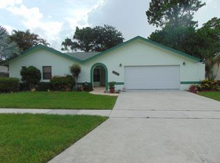 215 Parkwood Dr S, Royal Palm Beach, FL 33411