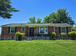 218 Walcott Dr, Nashville, TN 37214