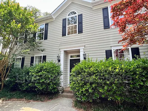 5412 Holly Rd Photo 1