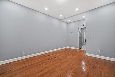 4th image of 265 Brinsmade Ave #B
