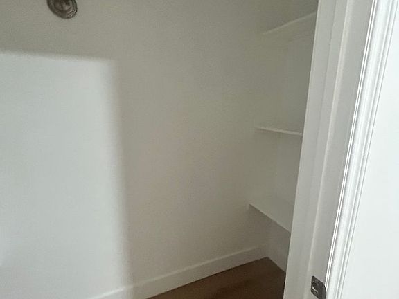 2nd image of 1213 N Ardmore Ave APT 1