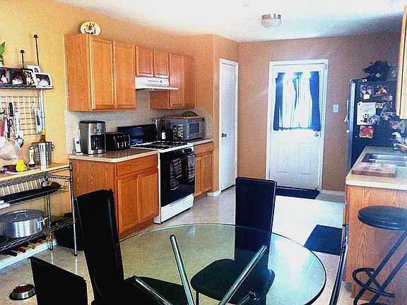 Spacious Kitchen