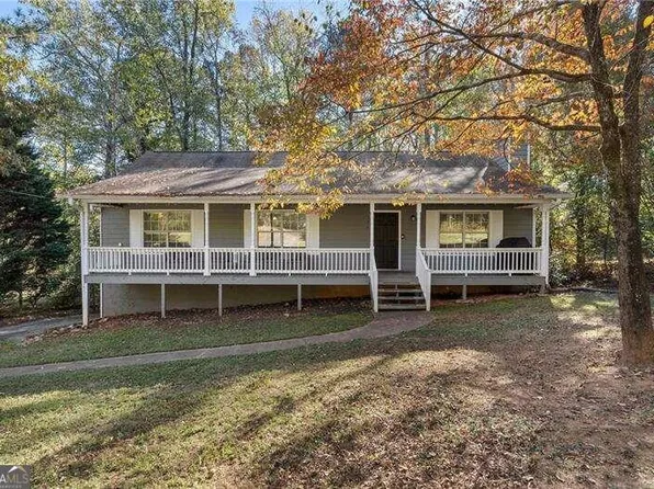 132 Park Ave E, Dallas, GA 30157