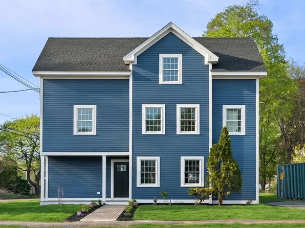 2 Railroad Ave, Rowley, MA 01969