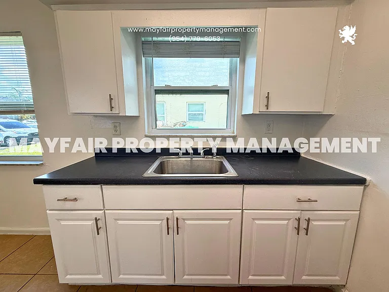 3741 SW 59th Ter #1 — Photo 5