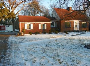 590 Van Alstyne Rd, Webster, NY 14580