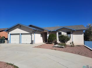 413 Cactus Rd, Gallup, NM 87301