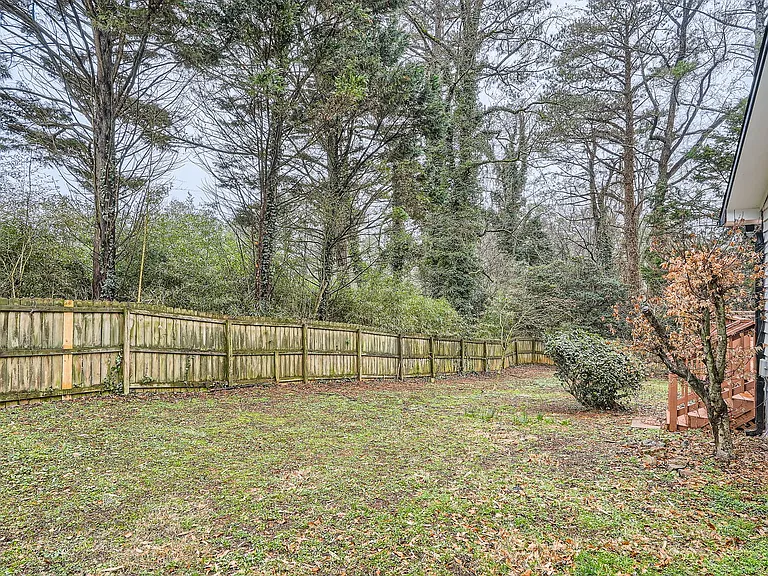 1040 Terramont Dr — Photo 28