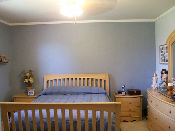 5th image of 1696 N La Fresa Dr