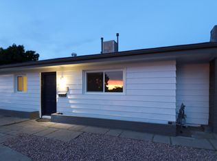 3136 Manzano St NE, Albuquerque, NM 87110