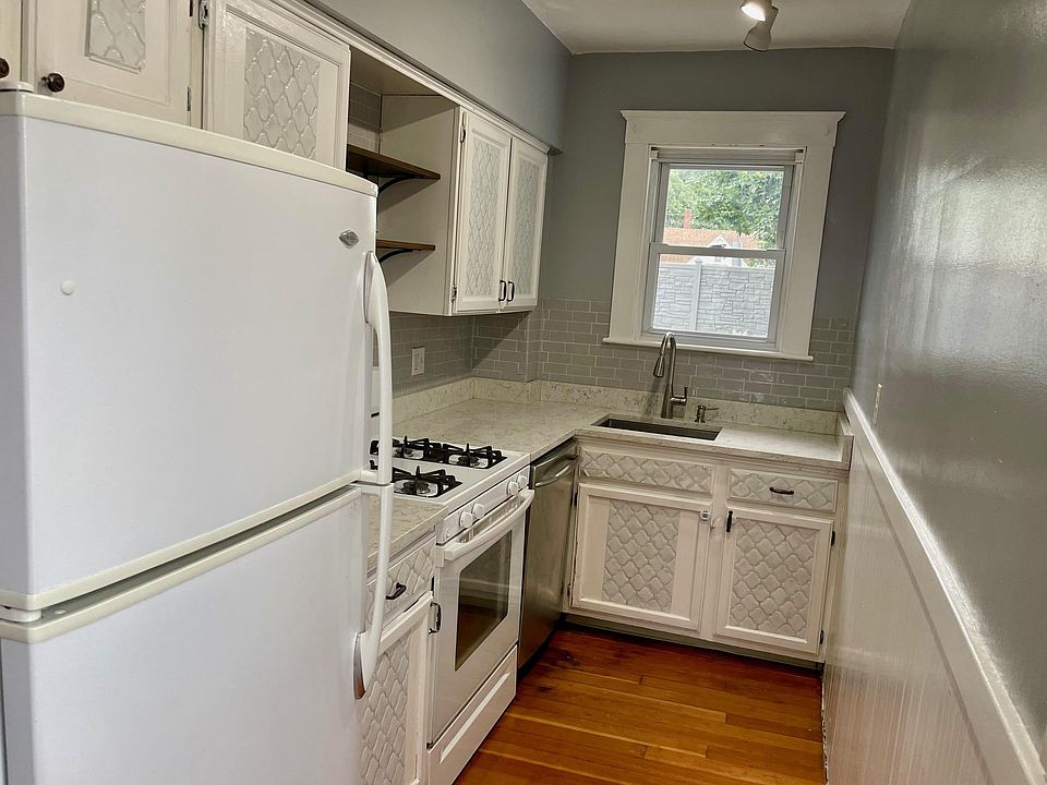1st image of 13 Wheatland St #2