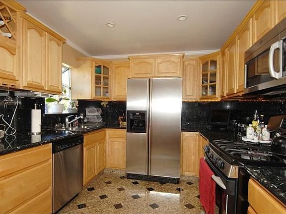 5th image of 1617 Chula Vista Dr