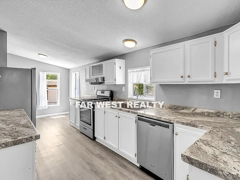 1355 Palo Verde Dr — Photo 9