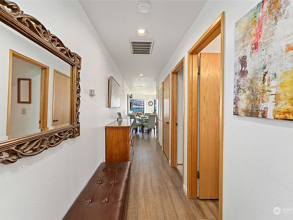 4th image of 100 Lake Chelan Shores Dr Unit 17-12